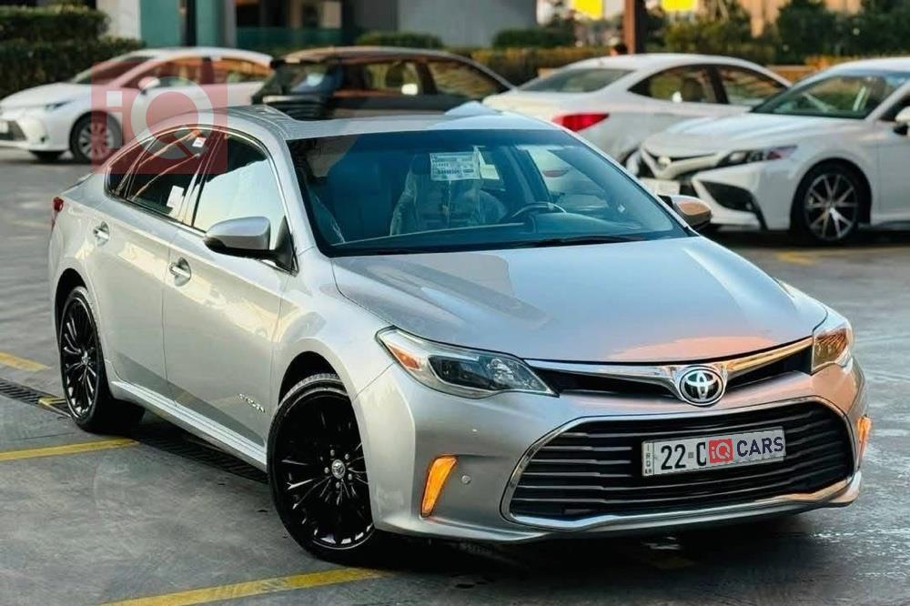 تويوتا أفالون